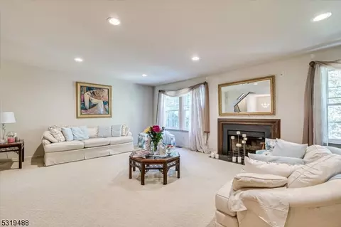 3405 Spring Brook Dr, Edison, NJ 08820 photo 15