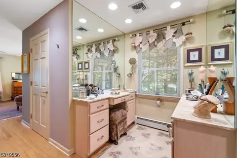 535 Colfax Rd, Wayne, NJ 07470 photo 15