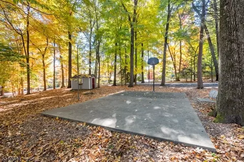 521 Colfax Rd, Wayne, NJ 07470 photo 28