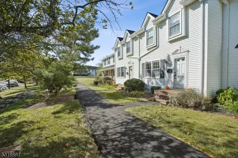 2104 Jamestown Cmn, Hillsborough, NJ 08844