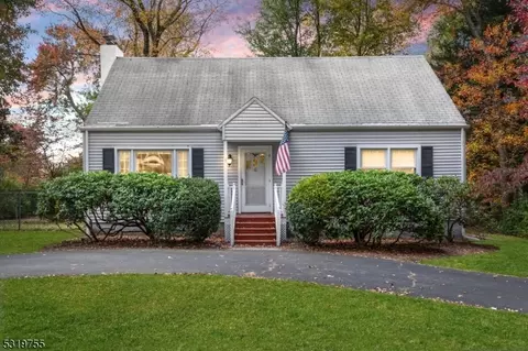 26 Highland Ave, Long Hill, NJ 07933