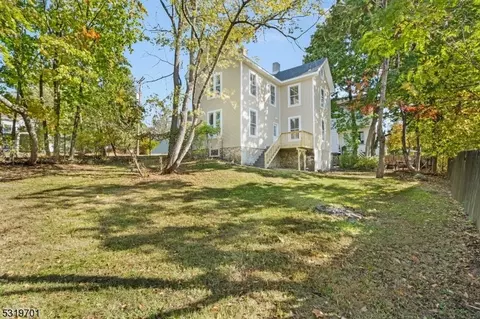 4 Church St, High Bridge, NJ 08829