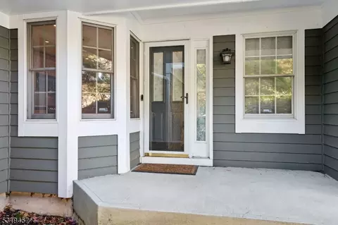 34 Ginger Ct, Princeton, NJ 08540