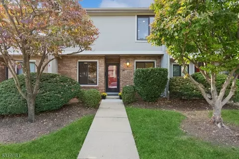 20 Irongate #20, Metuchen, NJ 08840