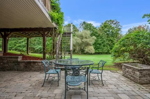 9 Codington Ln, Warren, NJ 07059 photo 38