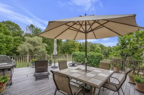 9 Codington Ln, Warren, NJ 07059 photo 39