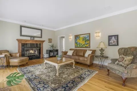 9 Codington Ln, Warren, NJ 07059 photo 12
