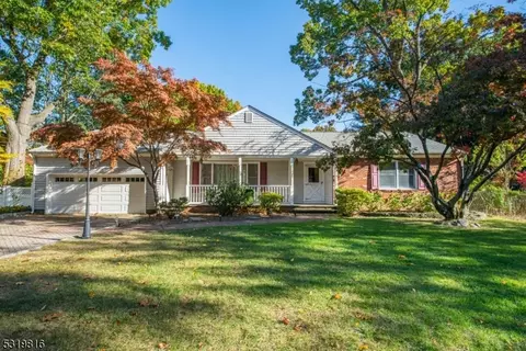 20 Harrison Ave, Morris Plains, NJ 07950