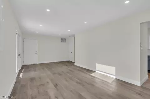9 Herbert Ln, Hackettstown, NJ 07840 photo 6