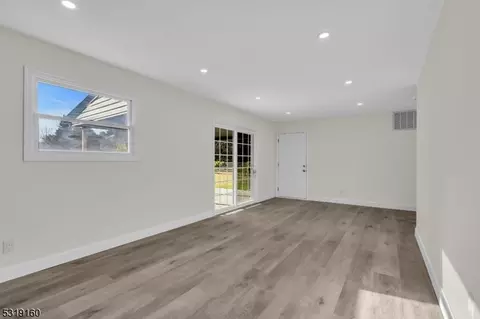 9 Herbert Ln, Hackettstown, NJ 07840 photo 7