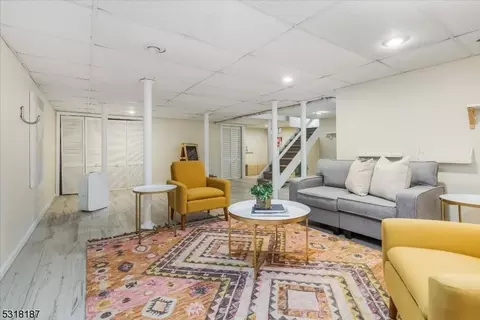 4 Windsor Pl, Montclair, NJ 07043 photo 31