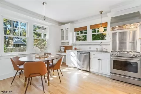 4 Windsor Pl, Montclair, NJ 07043 photo 20