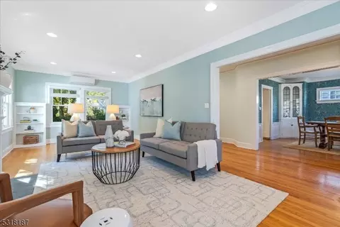4 Windsor Pl, Montclair, NJ 07043 photo 9