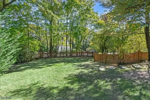 4 Windsor Pl, Montclair, NJ 07043 photo 38