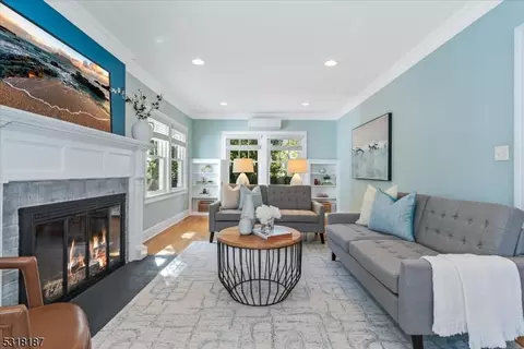 4 Windsor Pl, Montclair, NJ 07043 photo 10