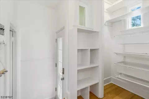 4 Windsor Pl, Montclair, NJ 07043 photo 21