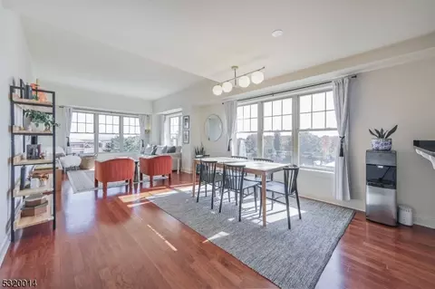 48 S Park St #706, Montclair, NJ 07042