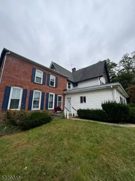 128 Winthrop Rd, Edison, NJ 08817