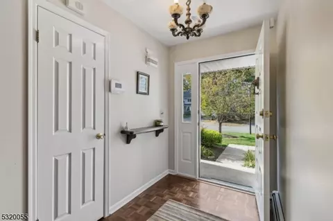 35 Matthew Rd, Wayne, NJ 07470 photo 2