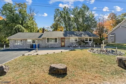 114 Adams St, Franklin Twp, NJ 08873