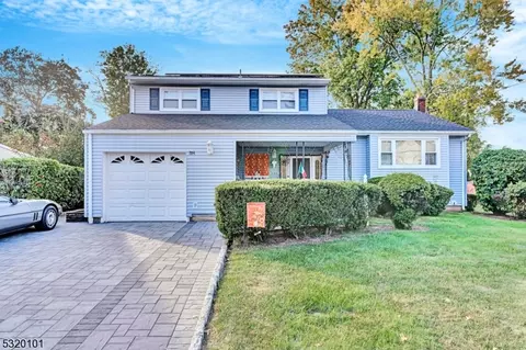 284 Harris Ave, Middlesex, NJ 08846 photo 2