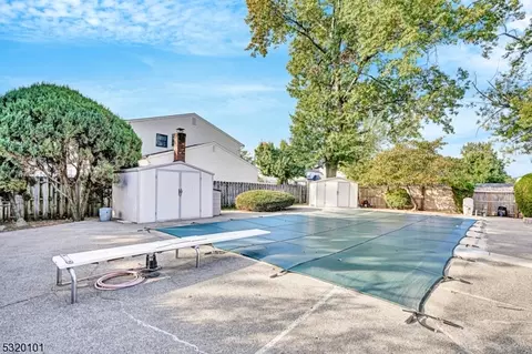 284 Harris Ave, Middlesex, NJ 08846 photo 25