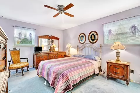 284 Harris Ave, Middlesex, NJ 08846 photo 17