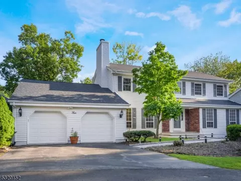 4 Cougar Cir, Wayne, NJ 07470 photo 2