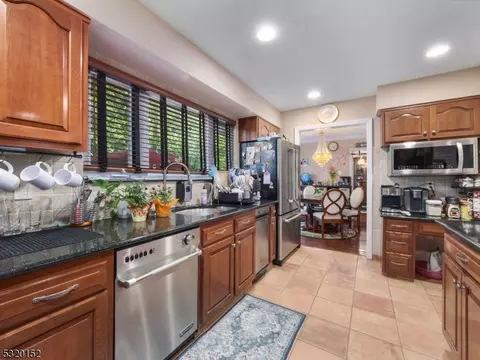 4 Cougar Cir, Wayne, NJ 07470 photo 15