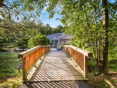 4 Cougar Cir, Wayne, NJ 07470 photo 43