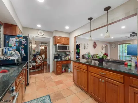 4 Cougar Cir, Wayne, NJ 07470 photo 16