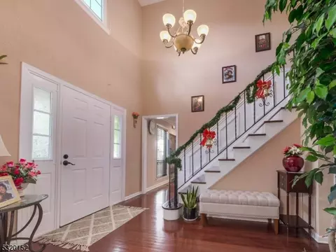 4 Cougar Cir, Wayne, NJ 07470 photo 6