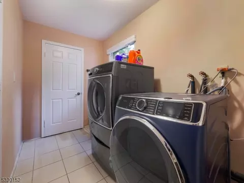 4 Cougar Cir, Wayne, NJ 07470 photo 21