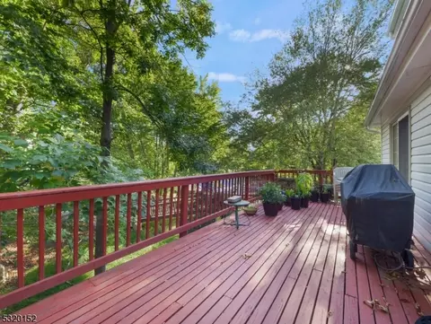 4 Cougar Cir, Wayne, NJ 07470 photo 37