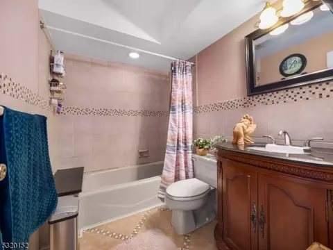 4 Cougar Cir, Wayne, NJ 07470 photo 35