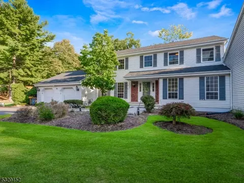 4 Cougar Cir, Wayne, NJ 07470 photo 3