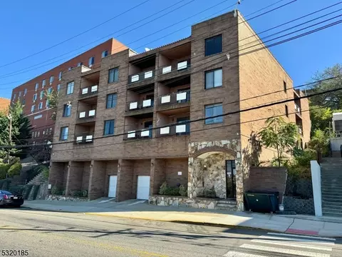 1906 Paterson Plank Rd #1B, North Bergen, NJ 07047
