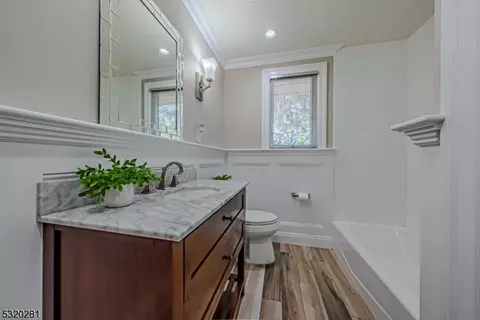 45 Wilson Ave, Wayne, NJ 07470 photo 17
