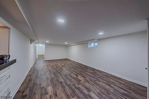 45 Wilson Ave, Wayne, NJ 07470 photo 33