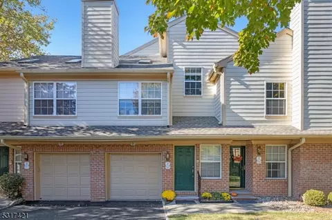 2 Gate House Ct, Morristown, NJ 07960