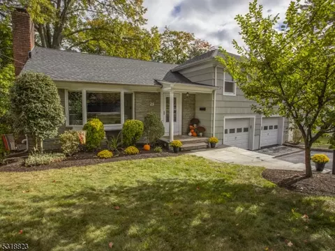29 Pine Ave, Madison, NJ 07940