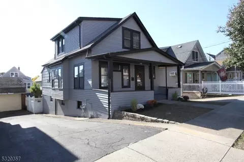 404 N 9th St, Prospect Park, NJ 07508