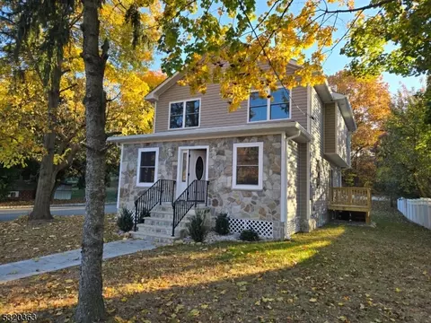 90 W Union Tpke, Wharton, NJ 07885
