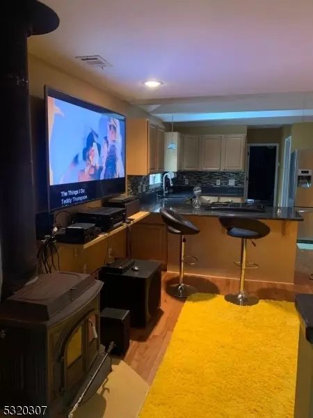 53 Riverlawn Dr, Wayne, NJ 07470 photo 4