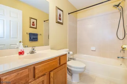 149 Levinberg Ln, Wayne, NJ 07470 photo 26