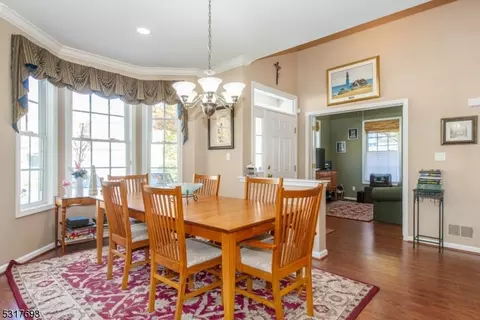 149 Levinberg Ln, Wayne, NJ 07470 photo 7