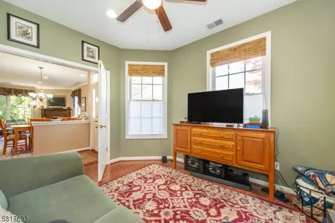 149 Levinberg Ln, Wayne, NJ 07470 photo 16