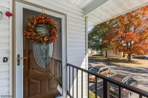 65 Galewood Dr #D, Matawan, NJ 07747