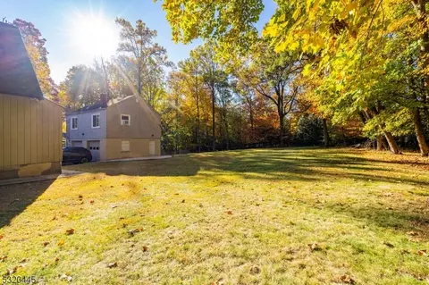 Exterior - 18 Ackerson Ln, Upper Saddle River, NJ 07458 photo 7 of 11