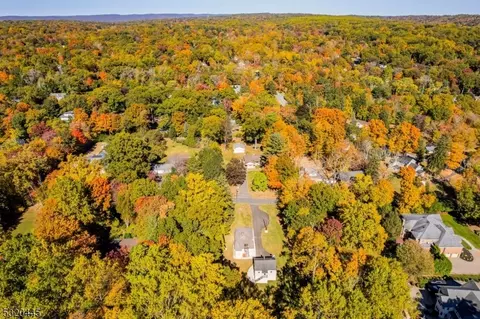 View/Area - 18 Ackerson Ln, Upper Saddle River, NJ 07458 photo 2 of 2